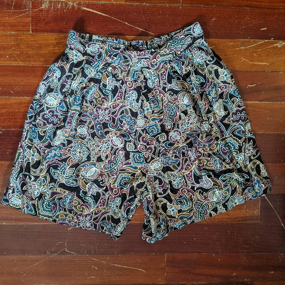 Vintage Dressy shorts (90's)